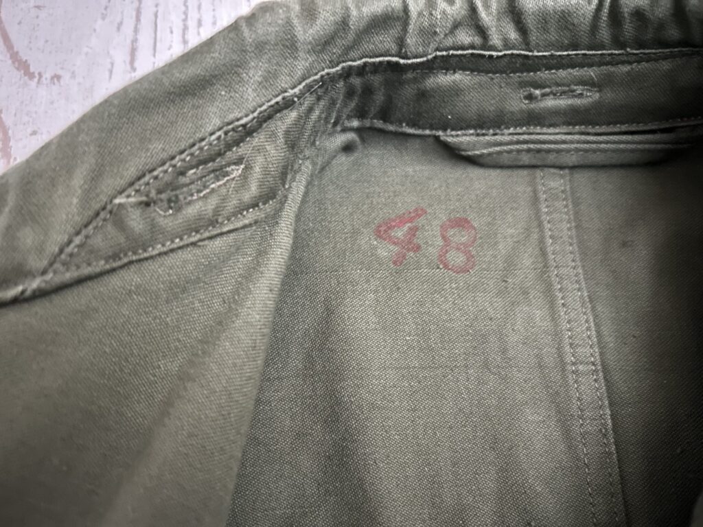 サイズ表記のステンシル